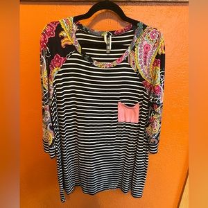 Glitzy Girlz Botique‎ fun print shirt 3X!